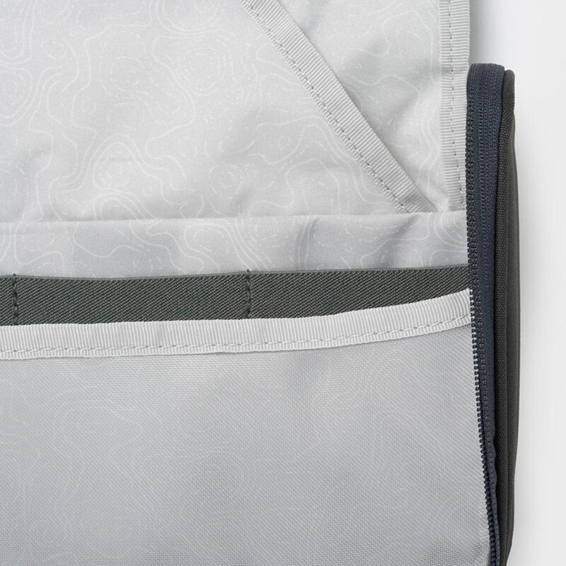 Custom STIO® Convenient Basin Hanging Dopp Kit with Custom Logo - 6